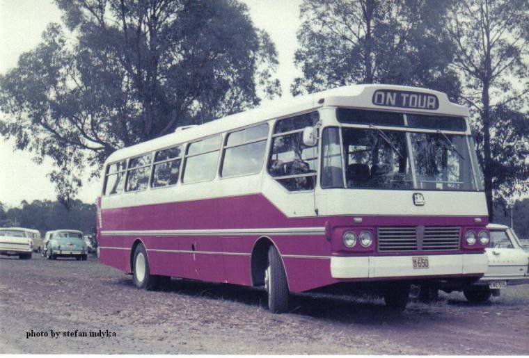 Bedford Vam 70(UF) ex Keiraville mo6238 with PMC body of 1969.