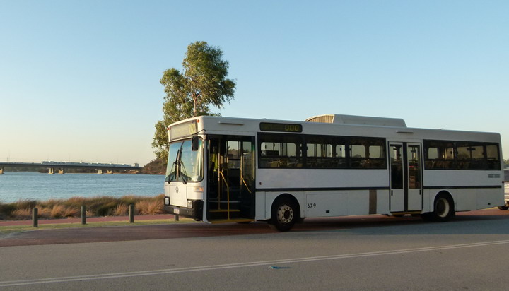 679 at the Canning river near fwy bridge
