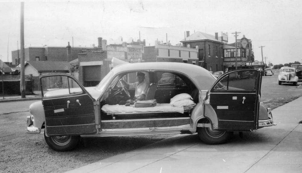 Bland Shire Ambulance - UX 310 Chevrolet - c1953 - RD - r.jpg