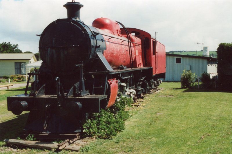 img139 - M2 Pacific 4-6-2 @ Stanley c.1980's [exported to UK 1992 for restoration].jpg