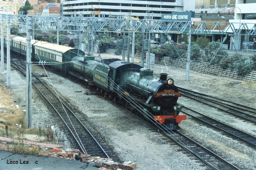 img926 - Pacific W908 to Gosnells Railway Markets [Hotham Valley Railway] c.1992.jpg