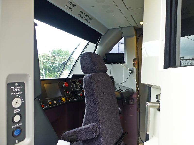 3 A look into the driver’s compartment.