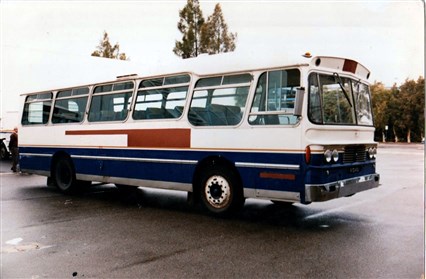 Bus6 002a (426 x 279).jpg