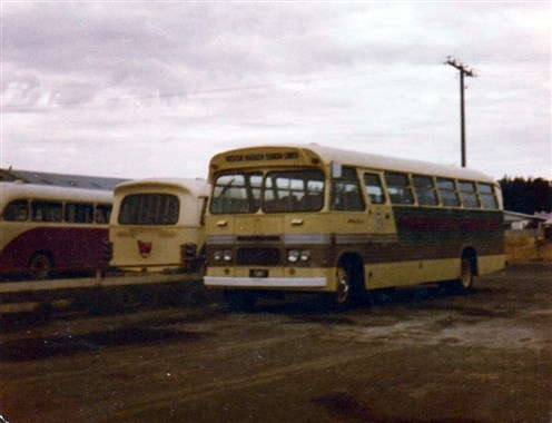 Bus16a (496 x 380).jpg