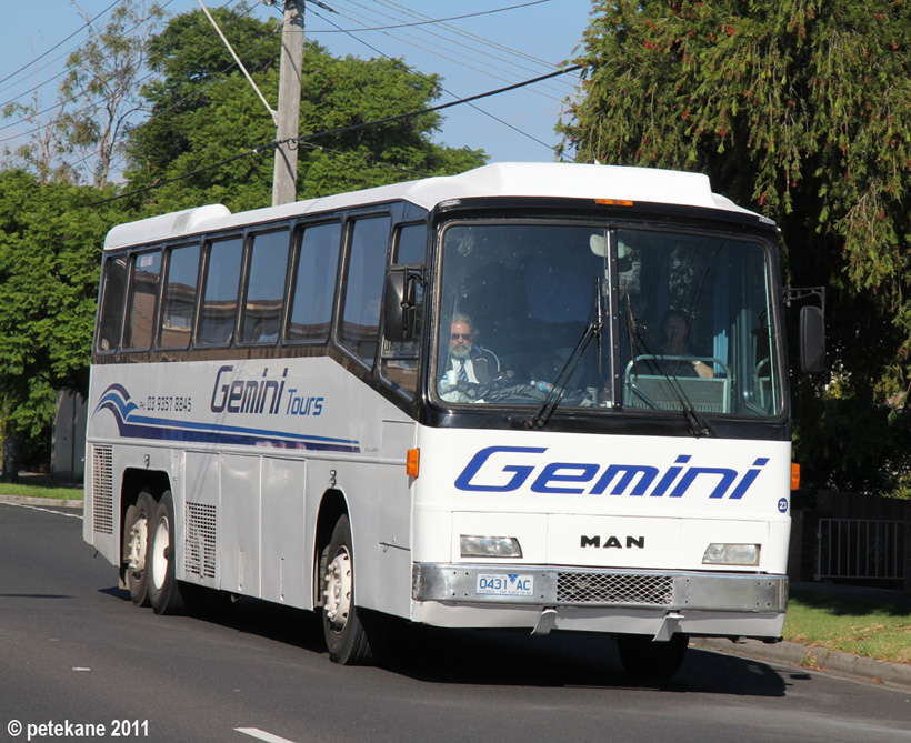 0431 AC
Gemini Tours (23) MAN 22.280/Austral ex Evergreen, ex David’s, Newcastle, ex QSG 074 Moreland Bus Lines. Seen in Centre Rd, Bentleigh.

Keywords: denairphoto man_22.280 austral