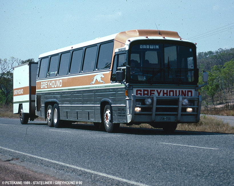 USN 588
Stateliner Greyhound (90) Austral Tourmaster in 1989.
Keywords: denairphoto austral_tourmaster