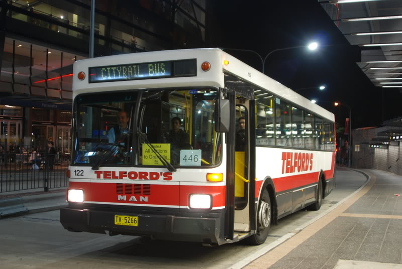 TV 5266
Telfords MAN SL200/Ansair ex Melbourne Bus Link, Footscray, VIC (321) 0321 AO ex m/o 8529 on rail in Western Sydney June 2008.
Keywords: windyphoto telford man_sl200 ansair