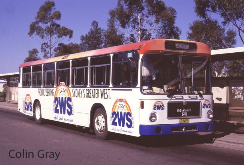 m/o 7281
Westbus MAN SL200/Goppels at Seven Hills 29/10/90 in AOA for radio station 2WS. It is ex Toongabbie Transport Service (6) ex STA, Adelaide, SA (8451); ex (151). Sold to Transwest, Willeton, WA, then resold without use to ?
Keywords: grayphoto man_SL200