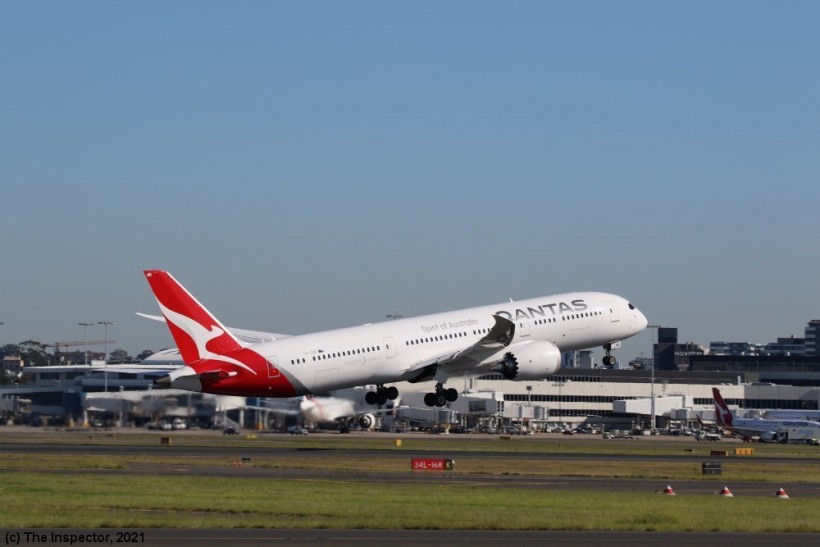 Qantas_VHZNB_Boeing787-9-Dreamliner_(18_5_21_B).jpg
