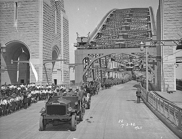 Opening of the Sydney Harbour Bridge 19.03.1932 - Procession - 03.jpg